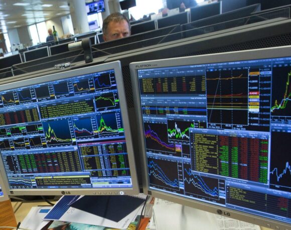 Βουτιά στις ευρωαγορές λόγω φόβων για βραδεία ανάκαμψη