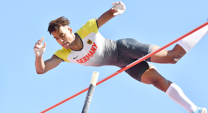 Γερμανία: Αγώνας σε κινηματογράφο… αυτοκινήτων