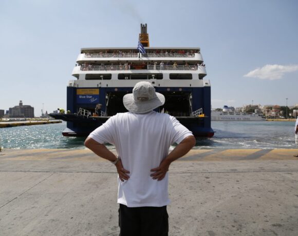 Ελεύθερες οι μετακινήσεις προς όλα τα νησιά από Δευτέρα