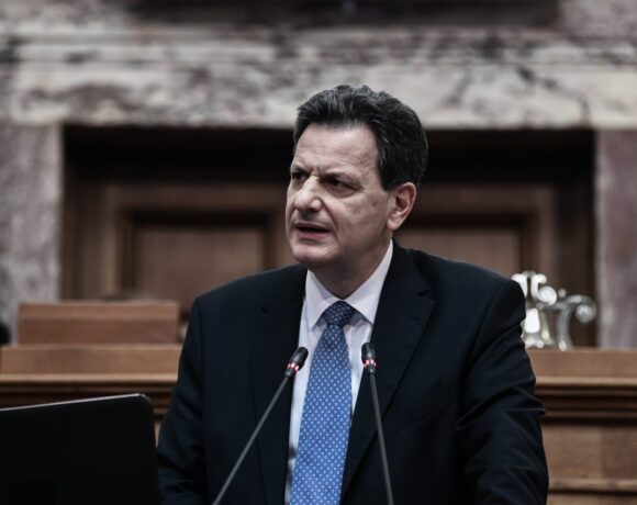 Θεόδωρος Σκυλακάκης: Απρόσμενα χαμηλή η μείωση των εσόδων