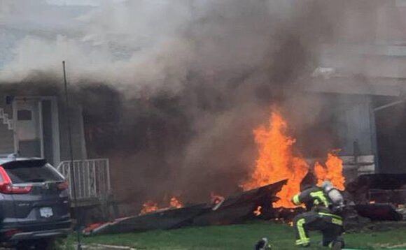 Καναδάς : Αεροπλάνο έπεσε πάνω σε σπίτι – Ένας νεκρός