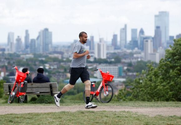 Κοροναϊός : Ακόμα 494 νεκροί στη Βρετανία