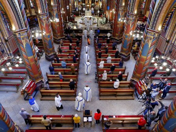 Κοροναϊός – Γερμανία : Περίπου 40 άνθρωποι μολύνθηκαν αφού παρέστησαν σε λειτουργία