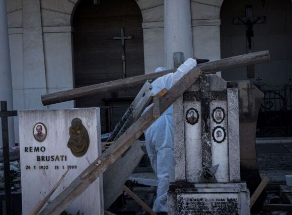 Κοροναϊός : Εντυπωσιακή μείωση του δείκτη μετάδοσης του ιού στην Λομβαρδία