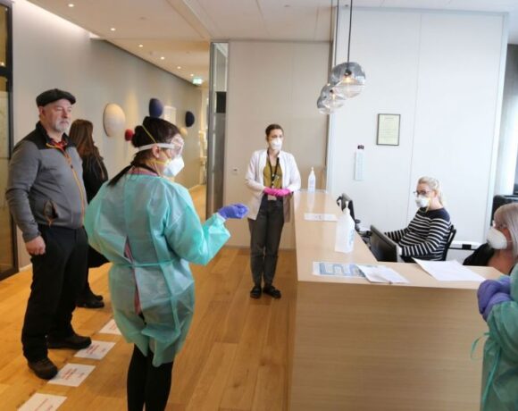 Κοροναϊός : Η Ισλανδία σχεδόν εξάλειψε την επιδημία