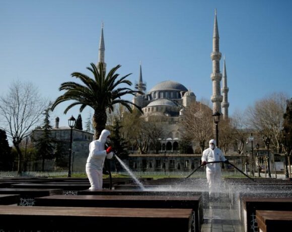 Κοροναϊός – Τουρκία : Σχεδιάζεται νέα φάση διαγνωστικών ελέγχων βάσει επαγγέλματος και ηλικιακής ομάδας