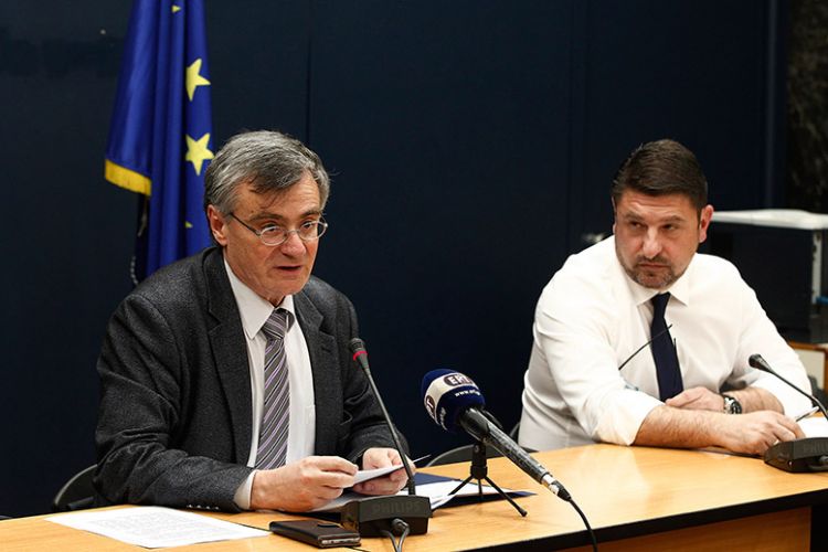Κορωνοϊός – Τσιόδρας: 160 νεκροί – 40 νέα κρούσματα – 2