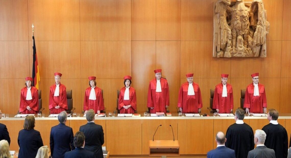 «Μερικώς αντισυνταγματικό» το Qe της ΕΚΤ: Απόφαση του Ανώτατου Δικαστηρίου της Γερμανίας