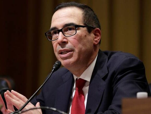 Μνούτσιν: Το ποσοστό ανεργίας στις ΗΠΑ θα αυξηθεί και άλλο πριν αρχίσει να μειώνεται