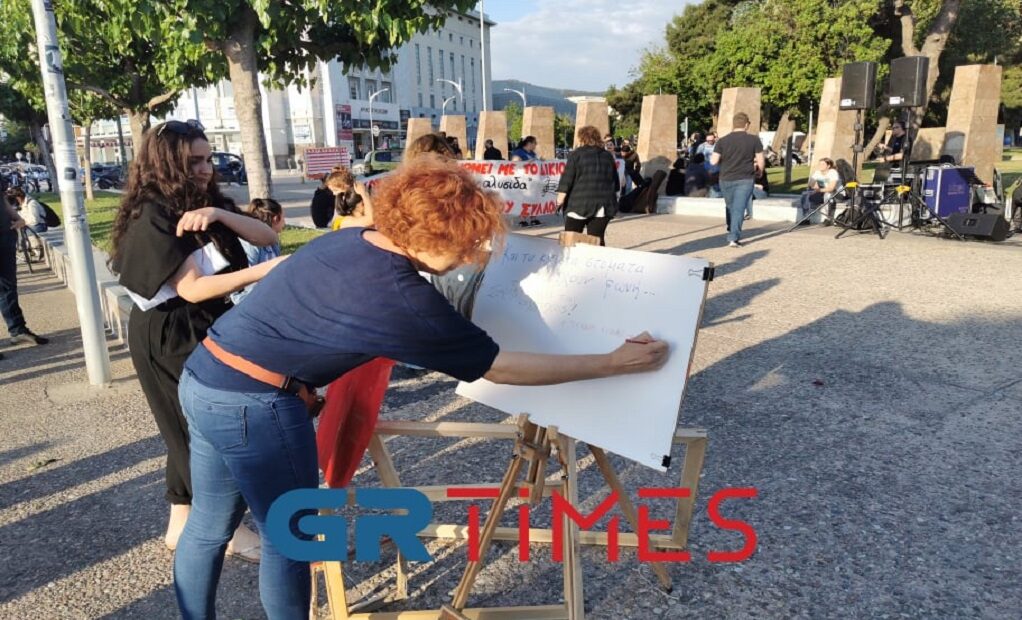 Μουσική διαμαρτυρία καλλιτεχνών στη Θεσσαλονίκη