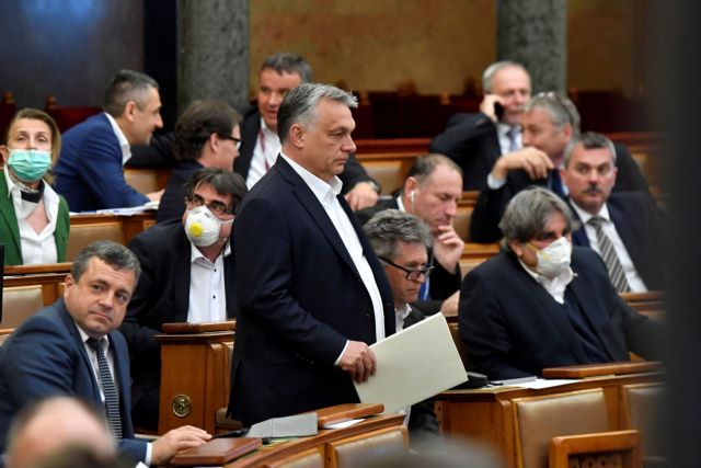 Ο Όρμπαν απορρίπτει (και) τη Σύμβαση της Κωνσταντινούπολης κατά της ενδοοικογενειακής βίας