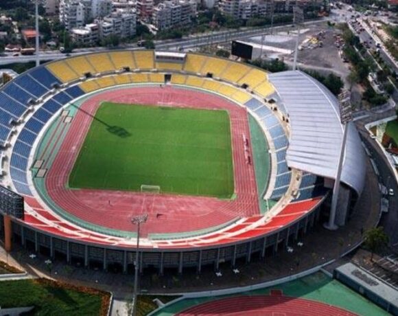 Παράταση στην παράδοση του ελαστικού τάπητα στο Καυτανζόγλειο