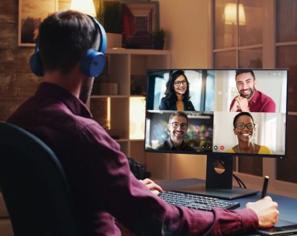 Πιο δημοφιλής η τηλεδιάσκεψη από το Email σύμφωνα με έρευνα