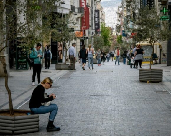 Ποιες επιχειρήσεις ανοίγουν αύριο – Αναλυτικά οι ΚΑΔ