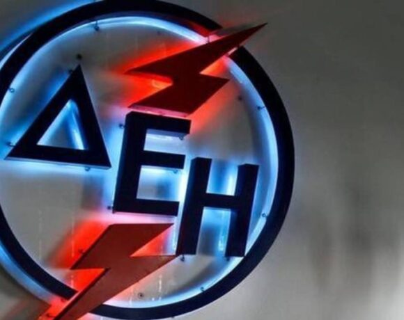 Σε λειτουργία από Δευτέρα τα καταστήματα της ΔΕΗ