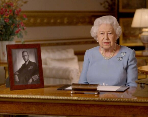 Το μήνυμα της βασίλισσας Ελισάβετ: Μην χάσετε ποτέ την ελπίδα