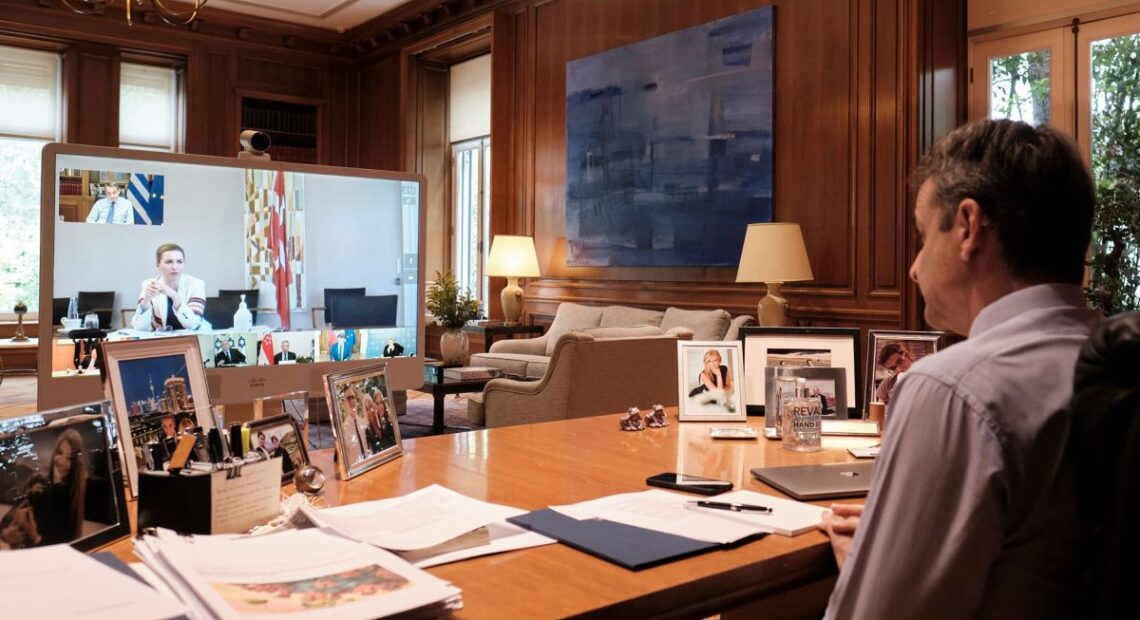 Covid 19: Greek Pm Discusses Possible Tourism Pact With Specific Countries