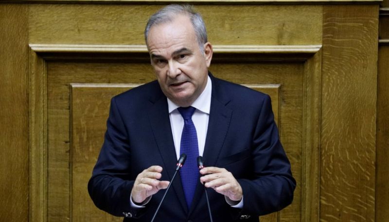 Eστίαση με «τραπεζάκια έξω»: Πώς θα αξιοποιηθούν οι ημιυπαίθριοι