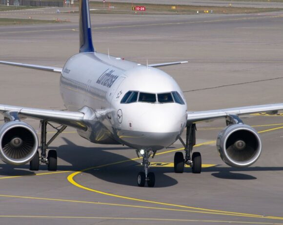 Lufthansa Supervisory Board Postpones Decision On Rescue Package