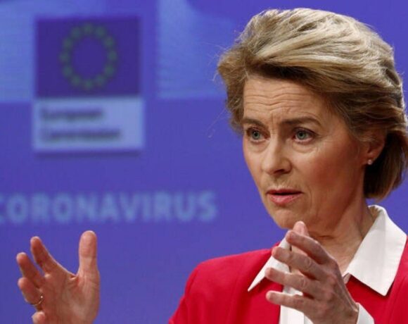 Politico: Οι διαρροές και η οργή της Φον Ντερ Λάιεν Ποιος είναι το «βαθύ λαρύγγι» στην Κομισιόν