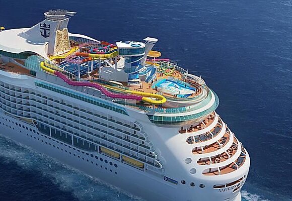 Royal Caribbean: Πρωτοφανής επιχείριση για τον επαναπατρισμό πληρωμάτων της σε 60 χώρες