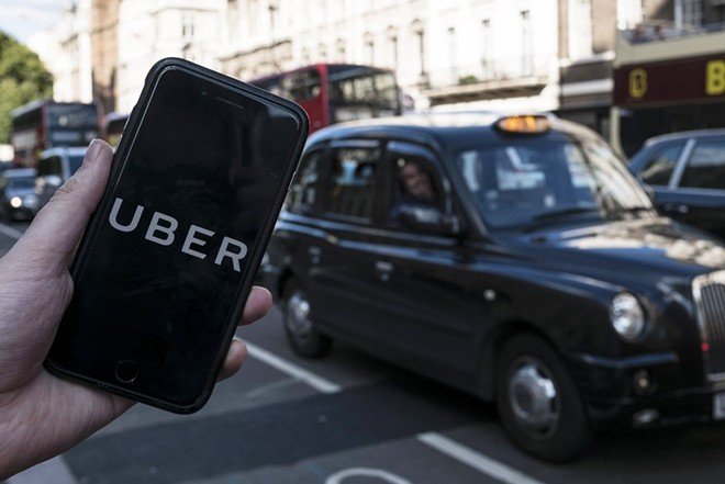 Uber: Αφού έδιωξε 3