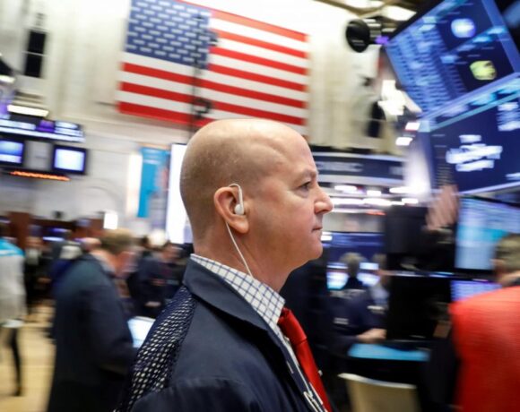 Wall Street: Ισχυρό «ριμπάουντ» με… Moderna ώθηση από ελπίδες για εμβόλιο