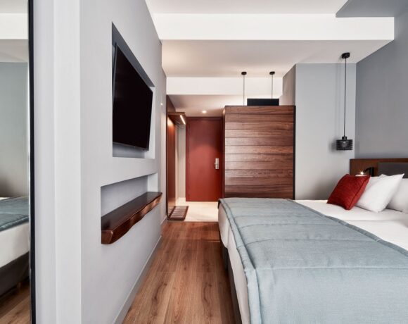 Achilleas Hotel Opens To Visitors In Athens