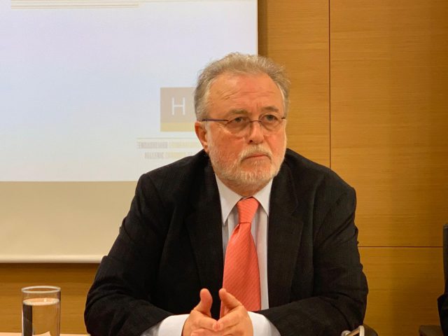 ‘Αρης Σουλούνιας: «Όποιος ανοίξει το ξενοδοχείο του θα είναι ήρωας»