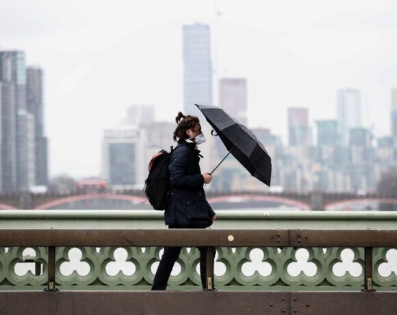 Βρετανία : Περαιτέρω άρση του Lockdown – Επιστροφή μαθητών στα σχολεία και άνοιγμα καταστημάτων