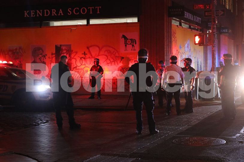 «Εκτός ελέγχου οι ΗΠΑ» λένε 8 στους 10 αμερικανοί – Δημοσκόπηση των Nbc Wsj