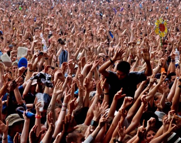 Εσύ τι θυμάσαι από το Glastonbury Festival; Στο Μουσείο V&Α εικονική έκθεση για τα 50 χρόνια