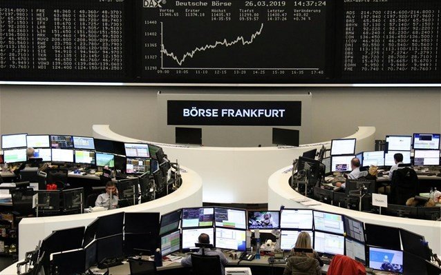 Ευρωαγορές: Άνοδος με το ενδιαφέρον να μετατοπίζεται στα μάκρο