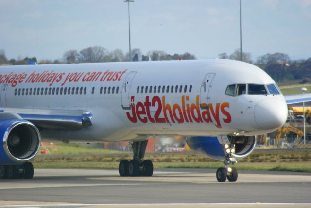 Η Jet2holidays ακυρώνει δρομολόγια και ζητά από τους ταξιδιωτικούς πράκτορες να μην επικοινωνούν μαζί της