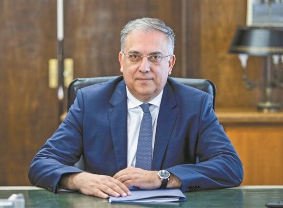 Θεοδωρικάκος: Εμπιστευόμαστε την ισχύ, τη δύναμη και την αξιοπιστία των Ενόπλων Δυνάμεων