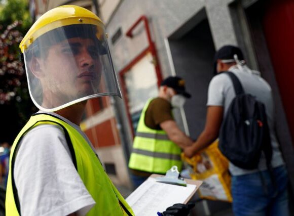 Ισπανία: Χαλαρώνουν τα μέτρα σε Βαρκελώνη και Μαδρίτη – Πότε ανοίγουν τα σύνορα για τους τουρίστες