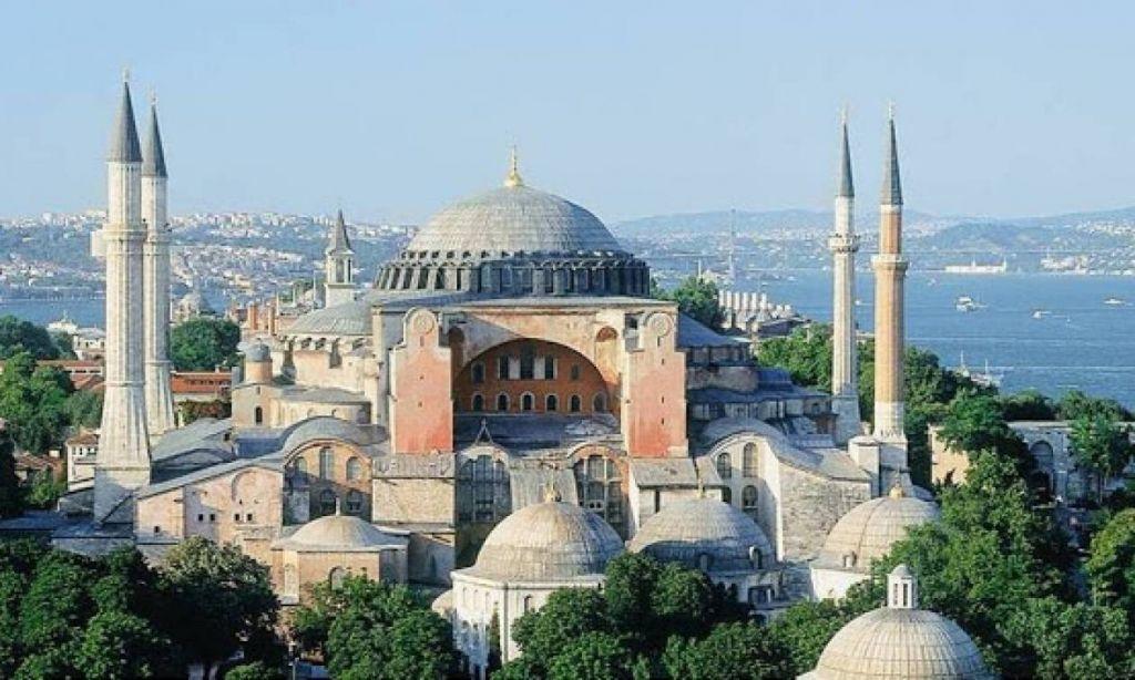 Μενδώνη προς μέλη Unesco: Ο Ερντογάν εργαλειοποιεί την Αγία Σοφία για εσωτερικές πολιτικές σκοπιμότητες