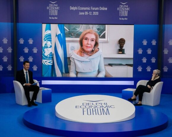 Μενδώνη: Προτεραιότητα για το ηλεκτρονικό εισιτήριο αποτελούν οι Δελφοί και η Ολυμπία