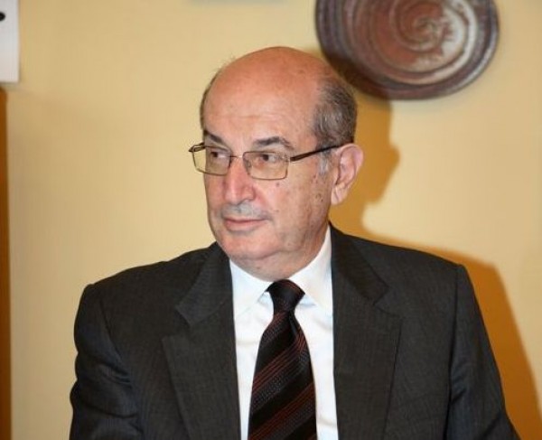 Ν