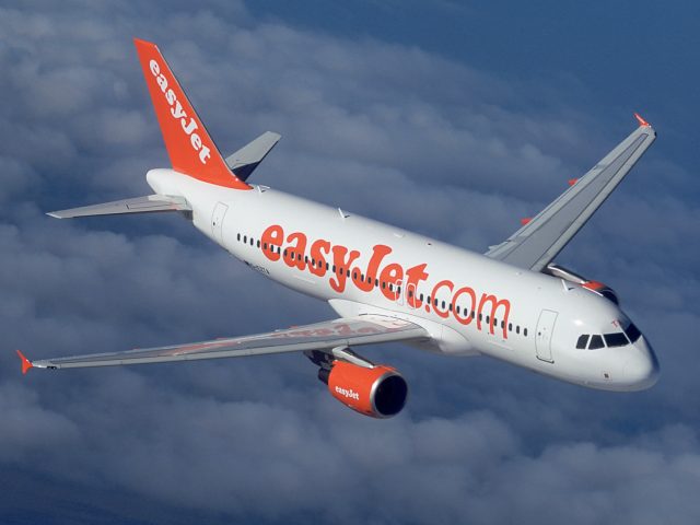 Ξεκίνησαν οι πρώτες πτήσεις της Easyjet | Τα νέα πρωτόκολλα ασφαλείας | Video