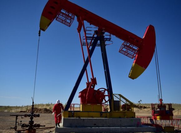 Ο φόβος νέου lockdown οδήγησε σε πτώση 8% το πετρέλαιο