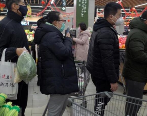 ΠΟΥ: Επανεμφάνιση του κορωνοϊού στο Πεκίνο