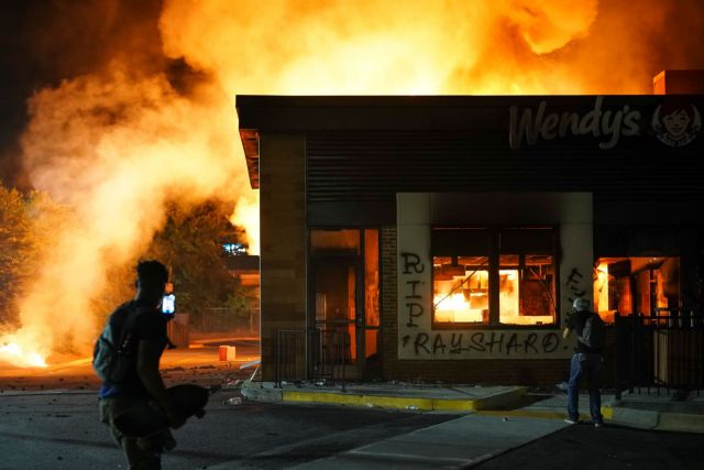 Σάλος στις ΗΠΑ: Νέα δολοφονία Αφροαμερικάνου από αστυνομικούς