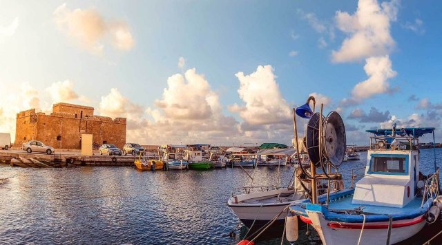 Στο 100% η χωρητικότητα τουριστικών λεωφορείων και μέσων μεταφοράς στην Κύπρο από τις 9 Ιουνίου