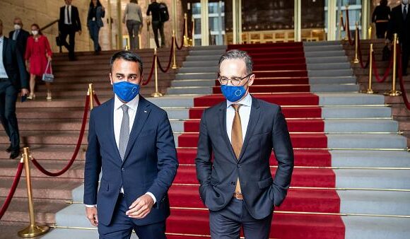 Ταμείο Ανάκαμψης : «Δεν μπορούμε να δεχθούμε συμβιβασμούς» λέει ο Ντι Μάιο στον Μάας