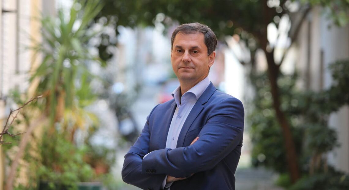 Τι απάντησε ο Χάρης Θεοχάρης για τα «καυτά» θέματα του τουρισμού και των τουριστικών γραφείων