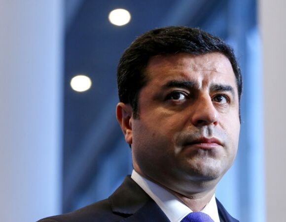 Τουρκία : Παράνομη η κράτηση του Κούρδου Ντεμιρτάς, σύμφωνα με το Συνταγματικό Δικαστήριο