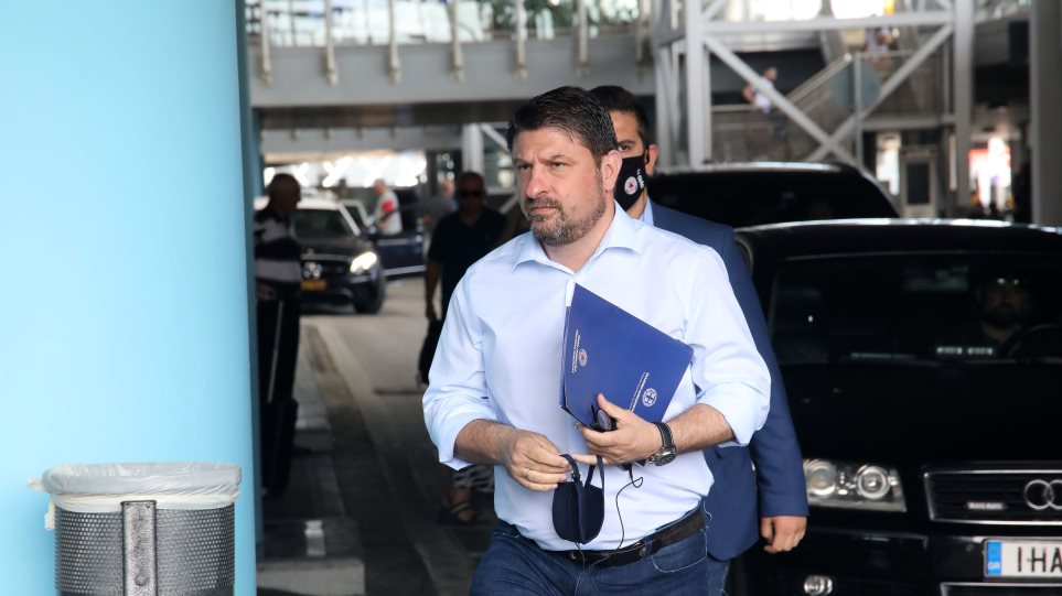 Χαρδαλιάς: Καμία έκπτωση για τα πρωτόκολλα στα αεροδρόμια – Δεν θα ανοίξουν άμεσα τα χερσαία σύνορα