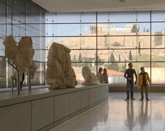 Greece Lifting More Covid 19 Restrictions: Seasonal Hotels, Museums, Gyms To Reopen