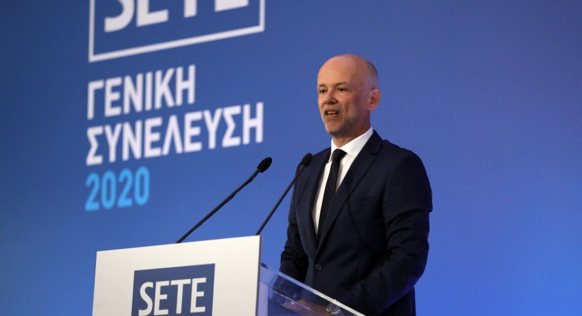 Greece Needs To Change Its Tourism Model, Pm And Sete Agree